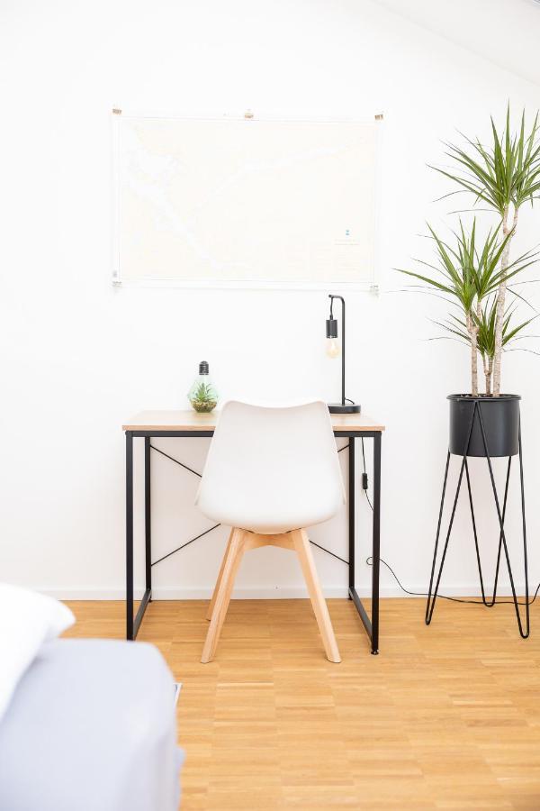 Ko-Living - Captain'S Suite - Altstadt - Mit Kueche, Smart Tv & Balkon - 6P Halle  Ngoại thất bức ảnh