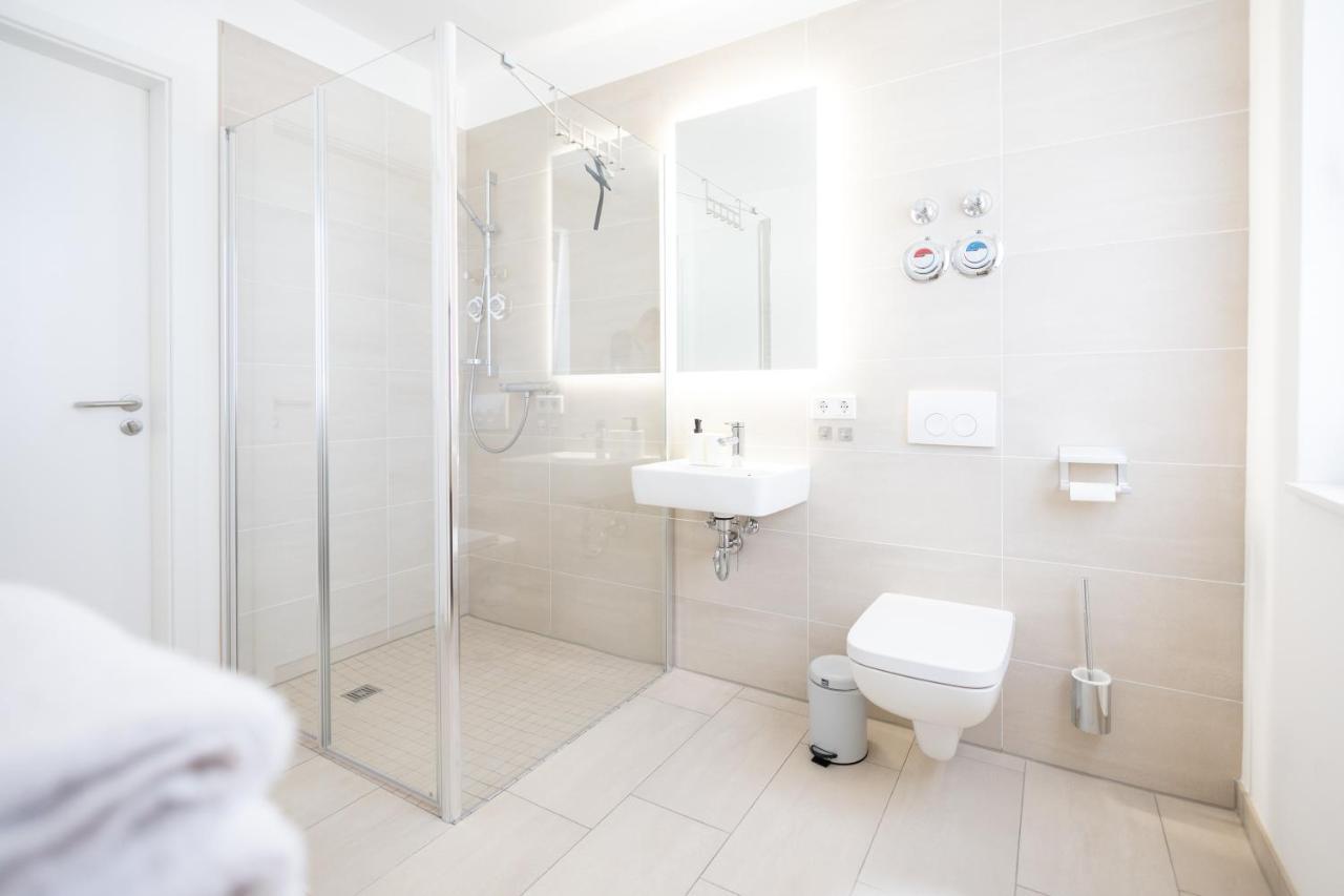 Ko-Living - Captain'S Suite - Altstadt - Mit Kueche, Smart Tv & Balkon - 6P Halle  Ngoại thất bức ảnh
